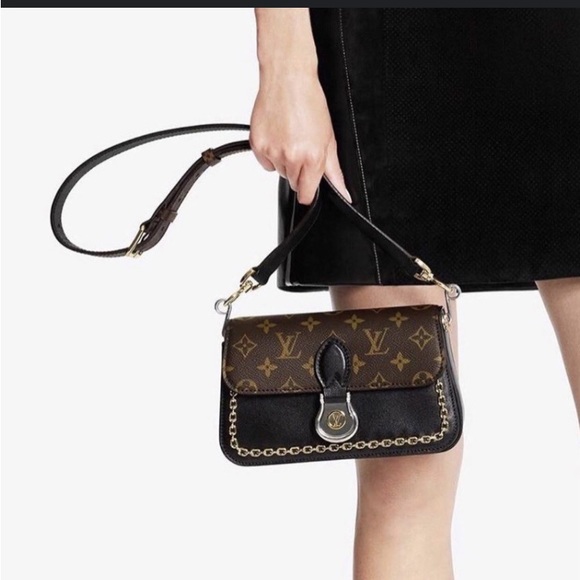 Louis Vuitton bag - Picture 5 of 17